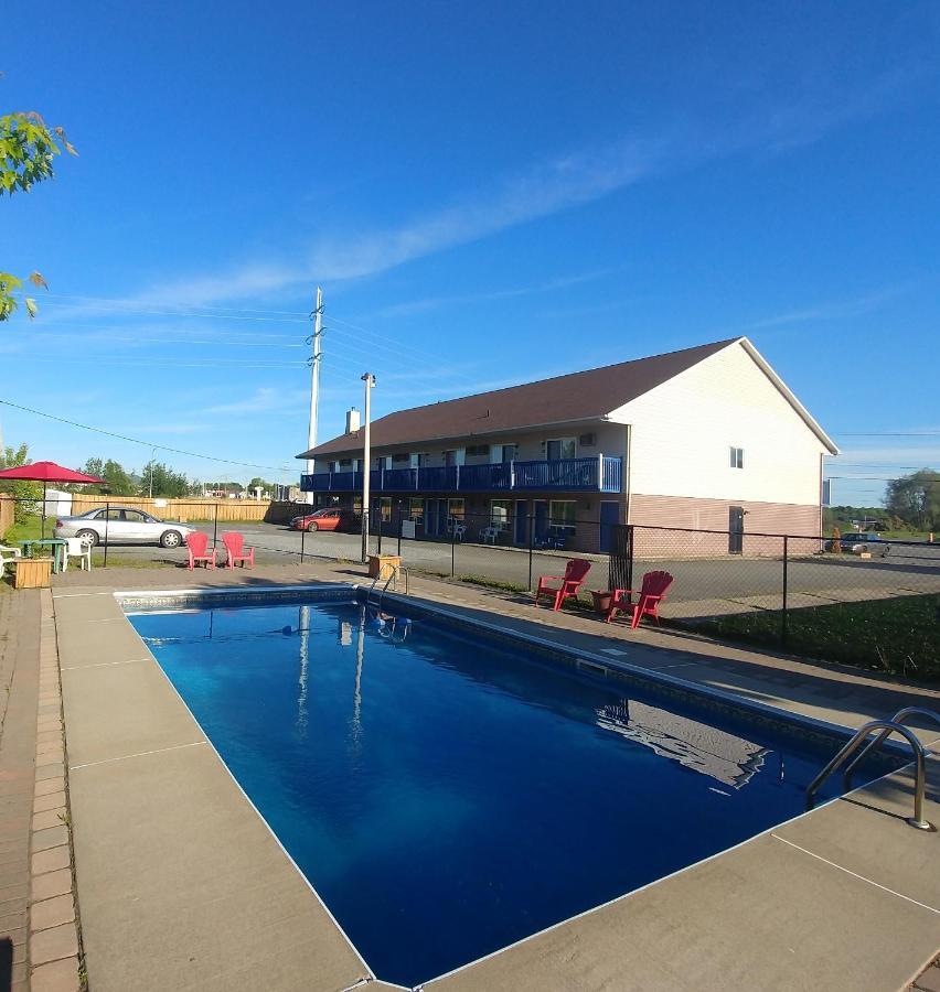 Hotel Motel Granby Motel